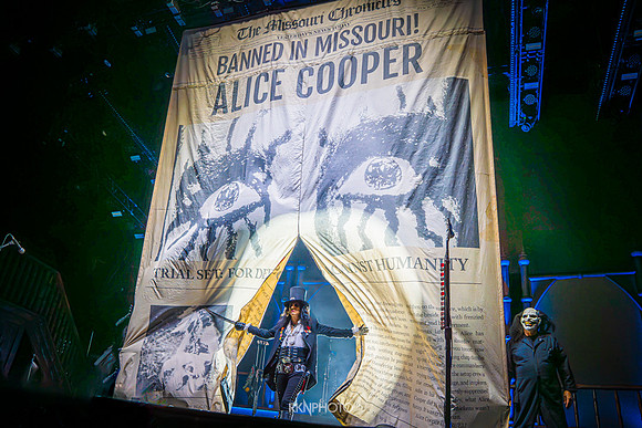alicecooper.2024.09.01DSC04803-Enhanced-NR