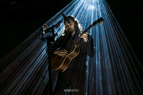 hozier.2024.08.13DSC04071-Enhanced-NR