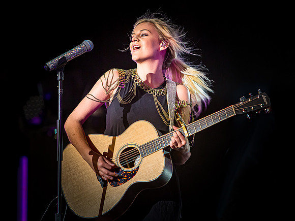 kelseaballerini.2016.7.28QB9A3810