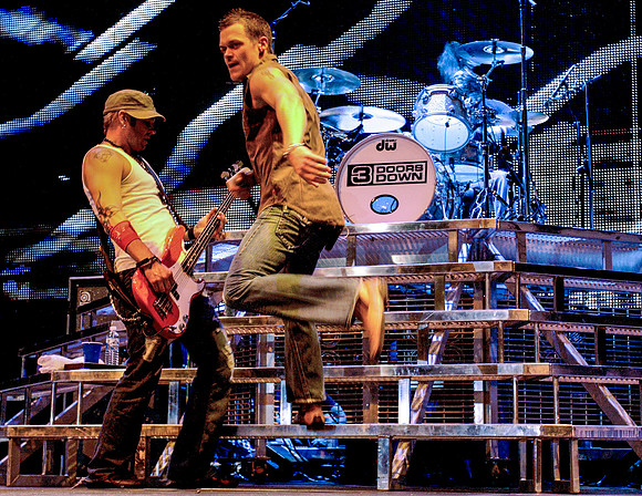 3doorsdown.2008.7.93DD_StaindStL 169