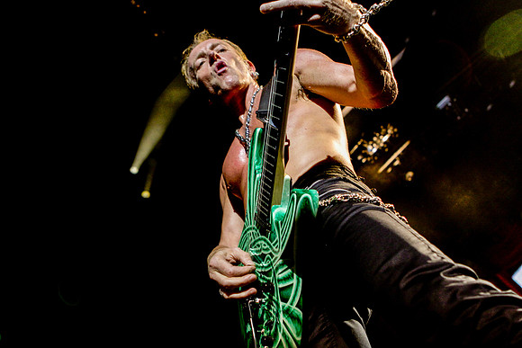 defleppard.2009.7.20IMG_6852