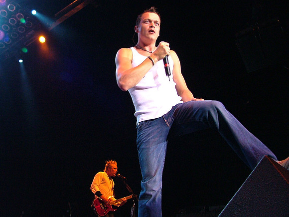 3doorsdown.2005.8.63DD Aug05_105