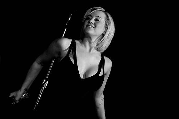 kellypickler.2010.8.27IMG_3263
