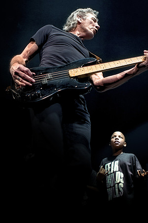 rogerwaters.2010.10.29untitled-4760-Edit-Edit