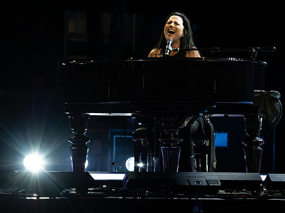 evanescence.2026.7.28P7280290