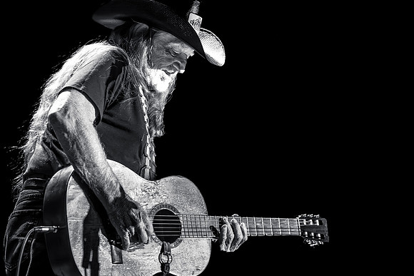 willienelson-farmaid.2009.10.4IMG_9785-Enhanced-NR-2