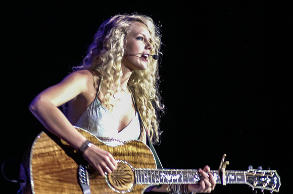 taylorswift.2007.5.8VerizonMay082007 091