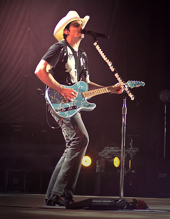 bradpaisley.2007.5.8Paisley8VerizonMay082007 164