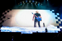 bradpaisley.2010.5.2920100529-IMG_0741