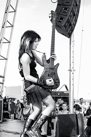 sickpuppies.2010.8.1420100814-IMG_3176