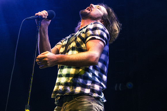 pearljam.2010.5.420100504-IMG_0751-Edit