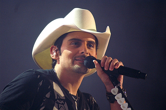 bradpaisley.2007.5.8Paisley7VerizonMay082007 156