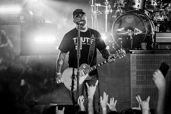 staind.2023.07.18-P71800519P71800519