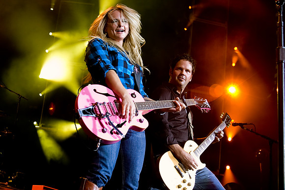 mirandalambert.2008.9.11ChesneyLlambert2008.09.11 125