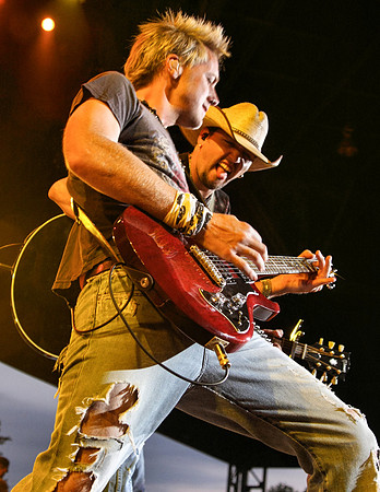 jasonaldean.2008.7.4McGraw2008.07.04 069