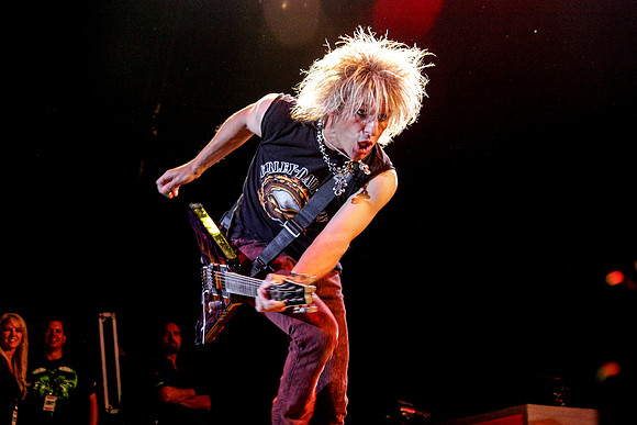 poison.2008.8.17Poison 2008.08.17 420