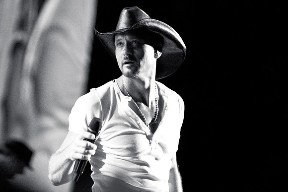 timmcgraw.2010.6.1920100619-IMG_1217