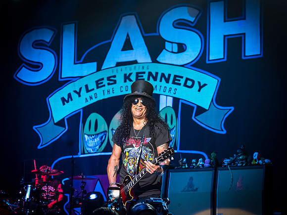 slash.08.10-P8100119