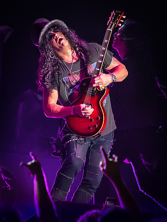 slash.08.10-P8100163