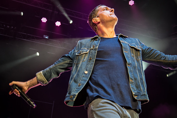 Rob Thomas