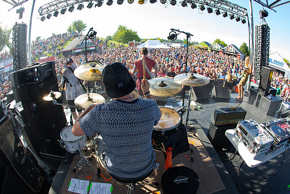 Moon & the Headline Hoosiers